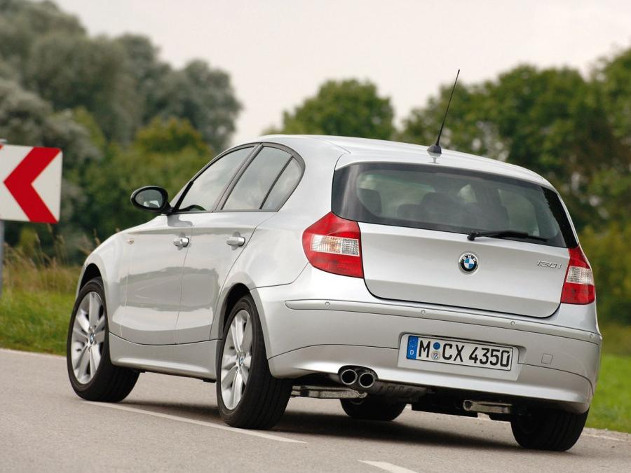  BMW 130i 5-Door 2005 года  (фото 8 из 15)